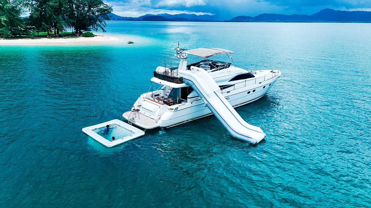 Аренда моторной яхты Princess 65 Oceana на Пхукете